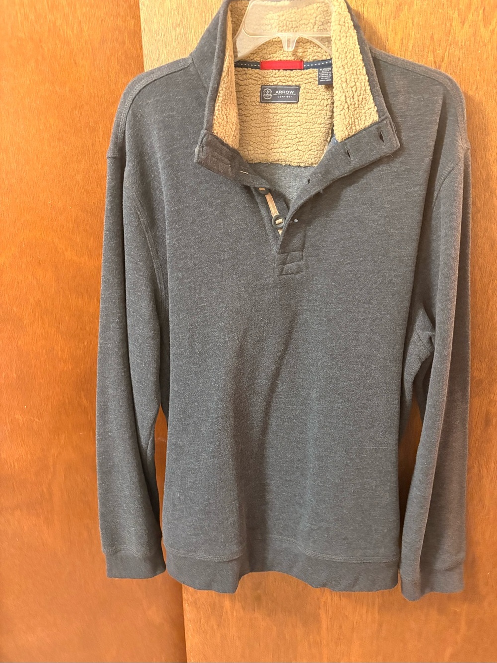 Arrow Men’s Charcoal Zip-Neck Sweater with Cream Sherpa Collar